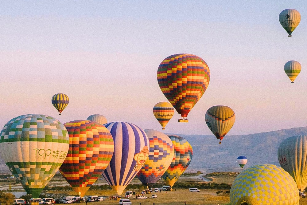 Mobiel bereik in Cappadocië bellen en internetten tussen de luchtballonnen