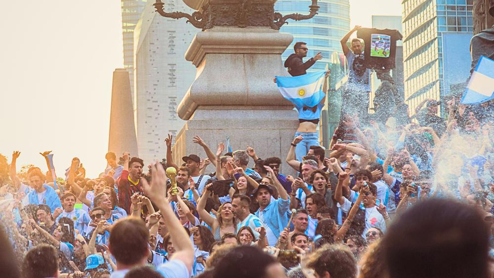 football-fans-buenos-aires-argentina-sim-card-esim